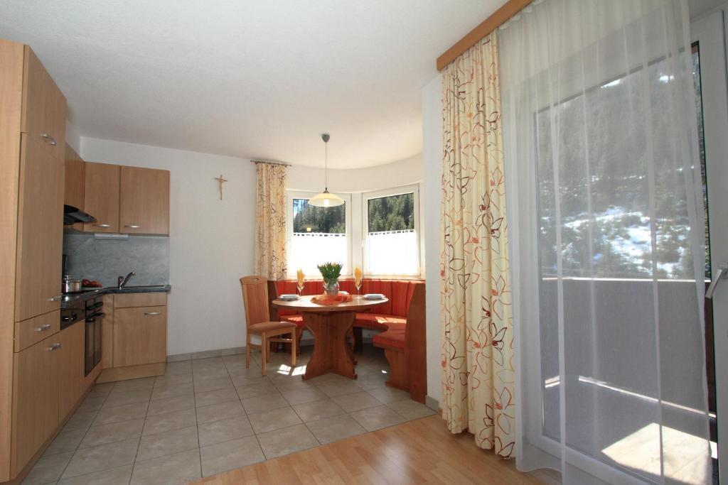 Adlerhof Apartman Sankt Leonhard im Pitztal Szoba fotó